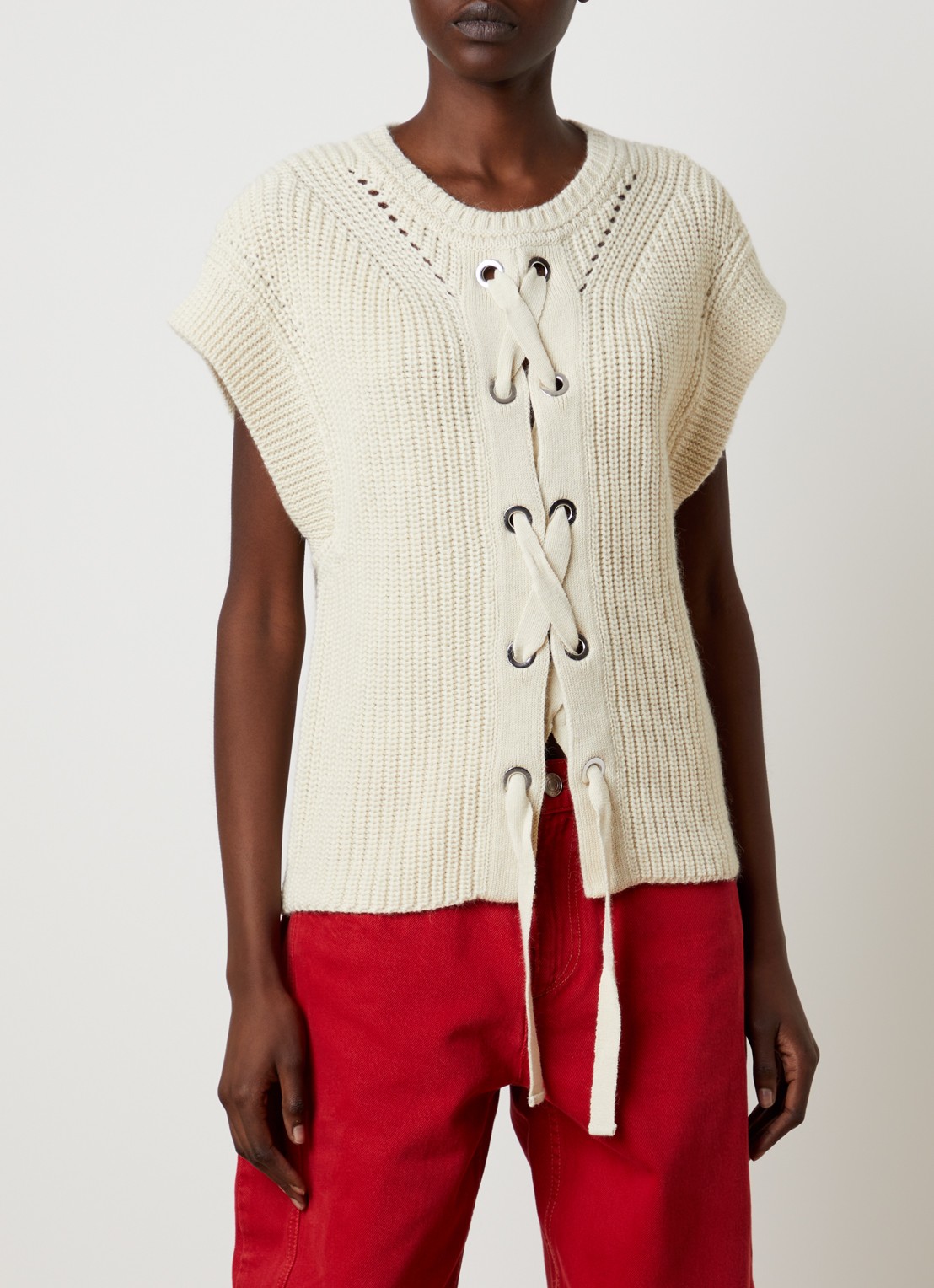 Isabel Marant Yonnia ribgebreide top in alpaca scheerwolblend met rijgdetail - detail ivoor