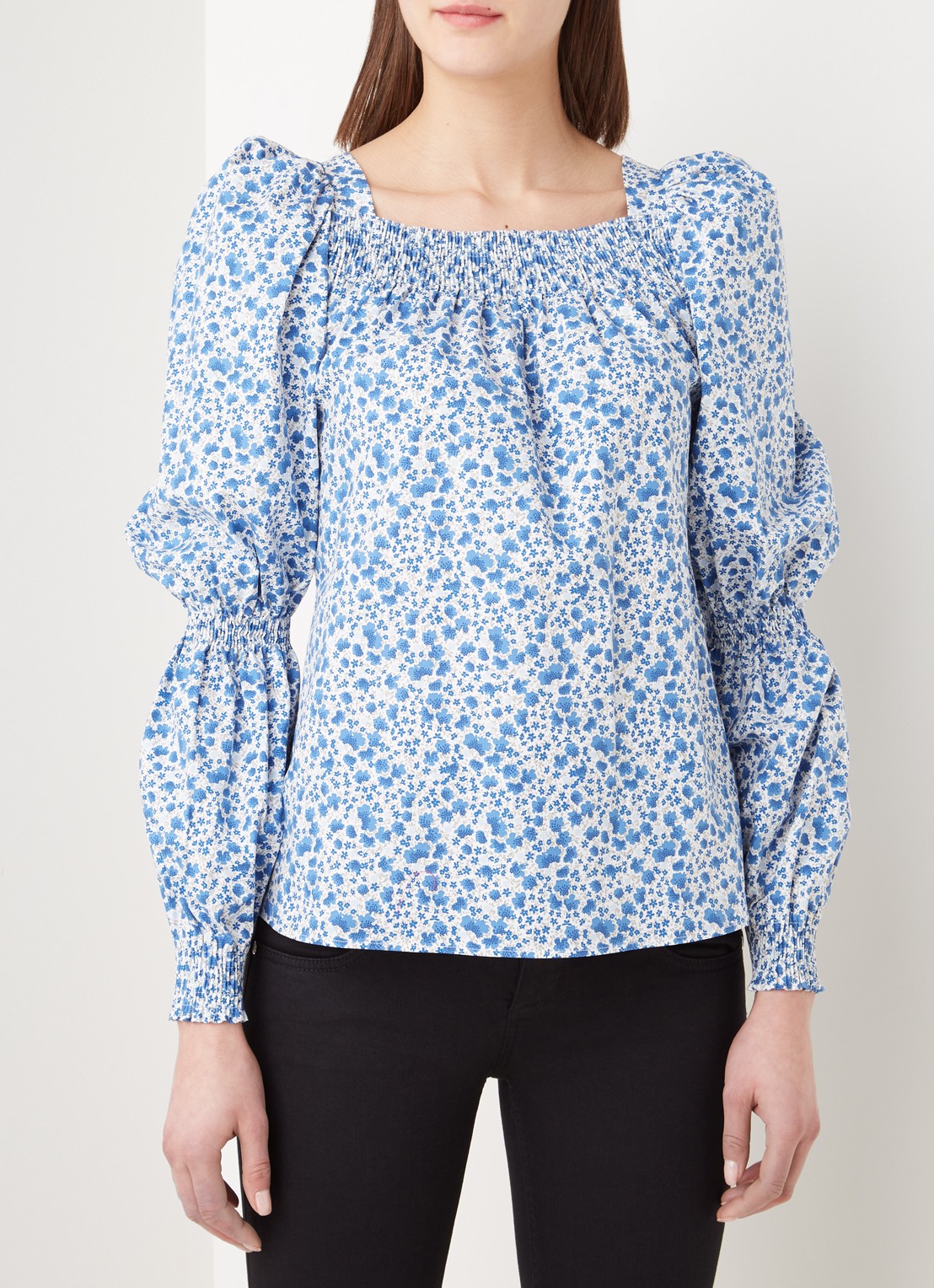 Ivy & Oak Top met pofmouw en bloemenprint - detail 4 donkerblauw