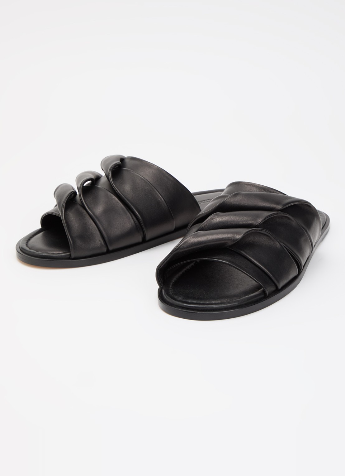 J.W. Anderson Coil slipper van leer - detail 3 zwart