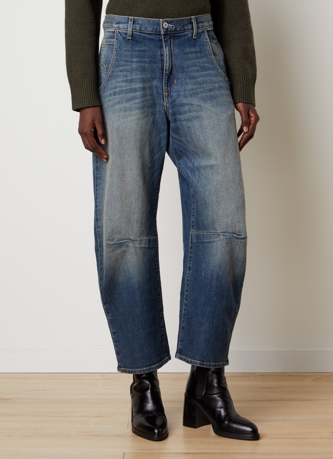 J.W. Anderson Emerson high waist balloon fit jeans met medium wassing - detail 3 indigo