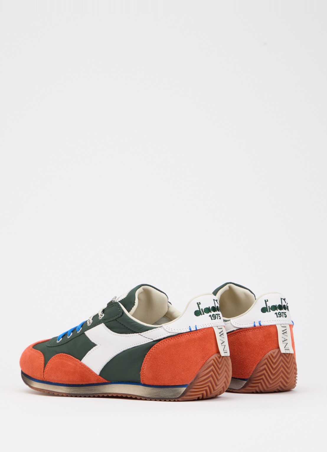 J.W. Anderson Equipe sneaker met details van suède - achterkant 6 oranje