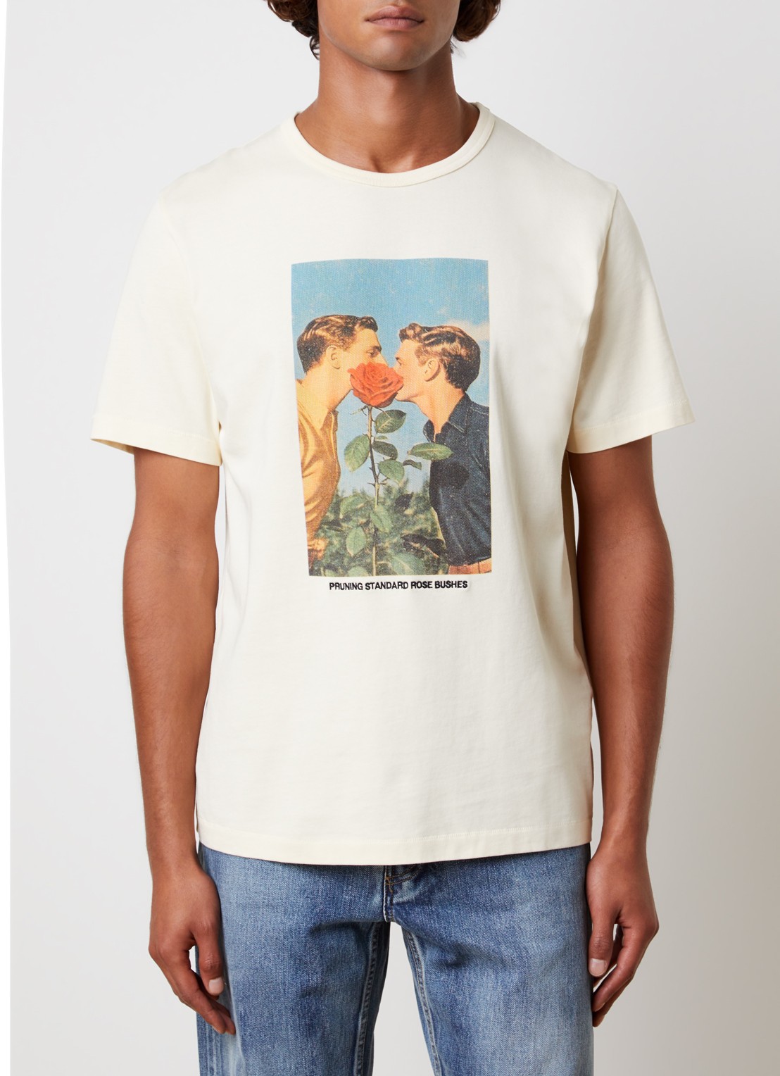 J.W. Anderson Kissing by the Rose Bush T-shirt met print - detail gebroken wit
