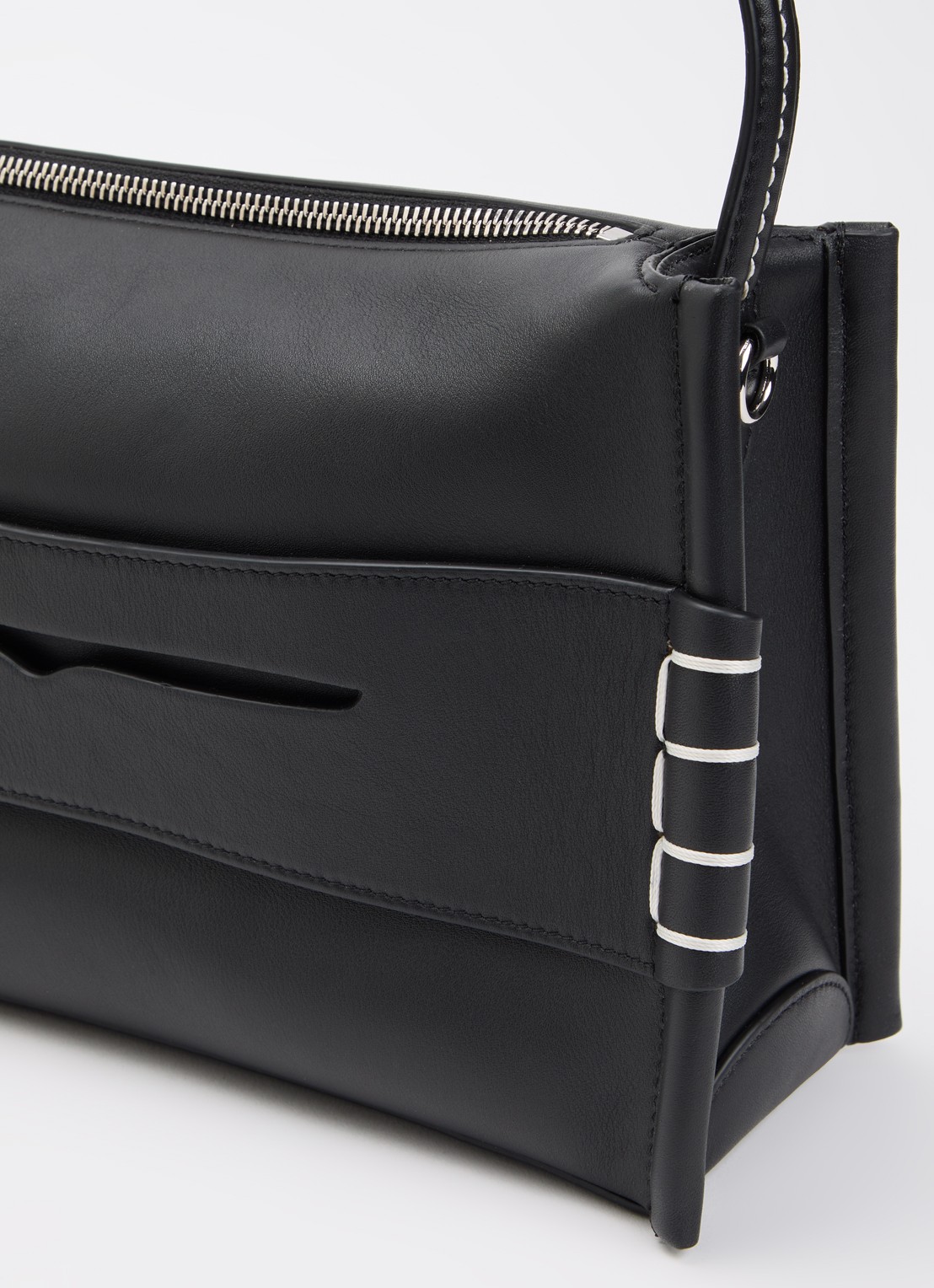 J.W. Anderson Loafer handtas van kalfsleer met afneembare schouderriem - detail 6 zwart