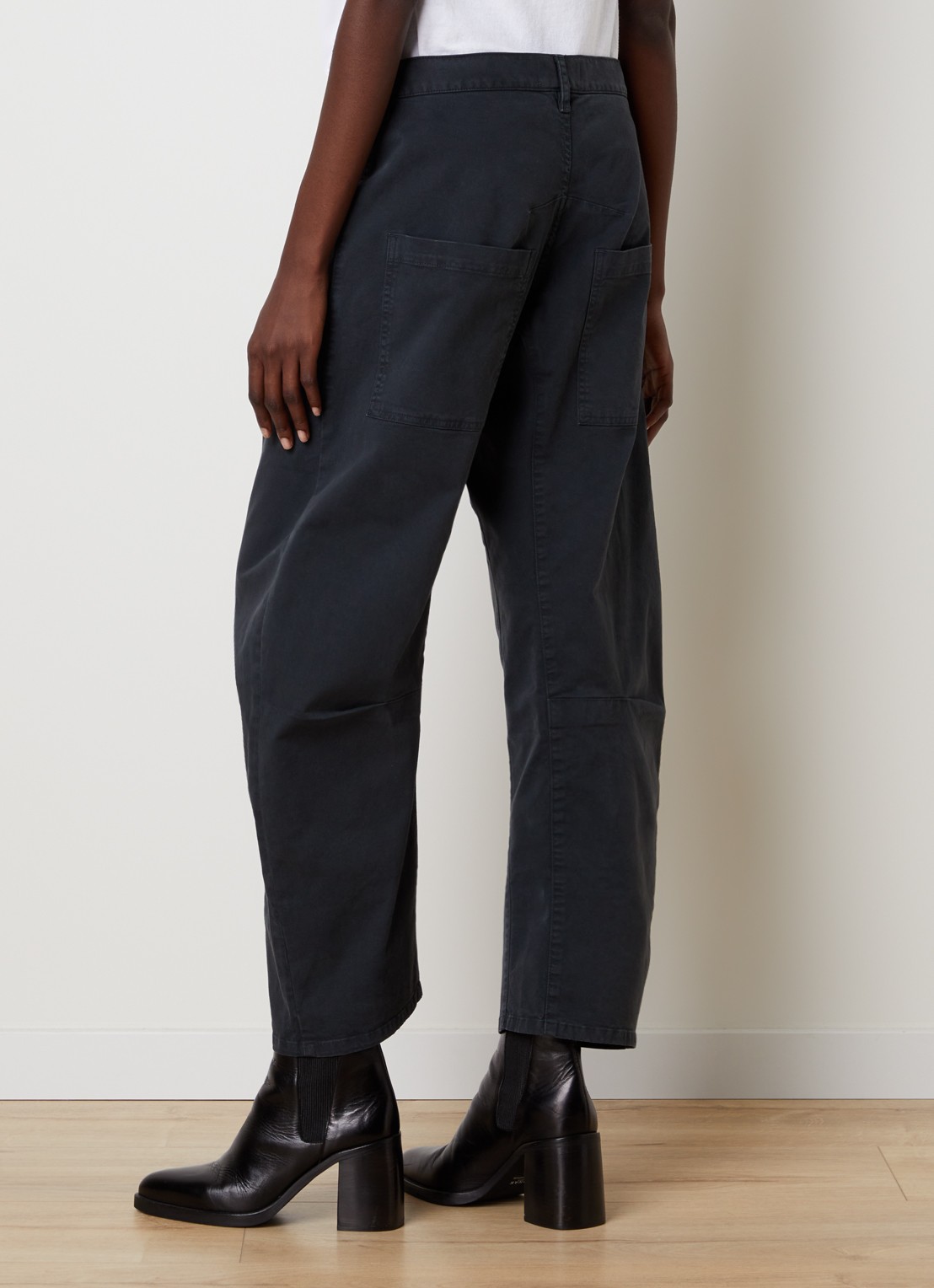 J.W. Anderson Shon high waist balloon fit broek met steekzakken - achterkant 4 donkerblauw