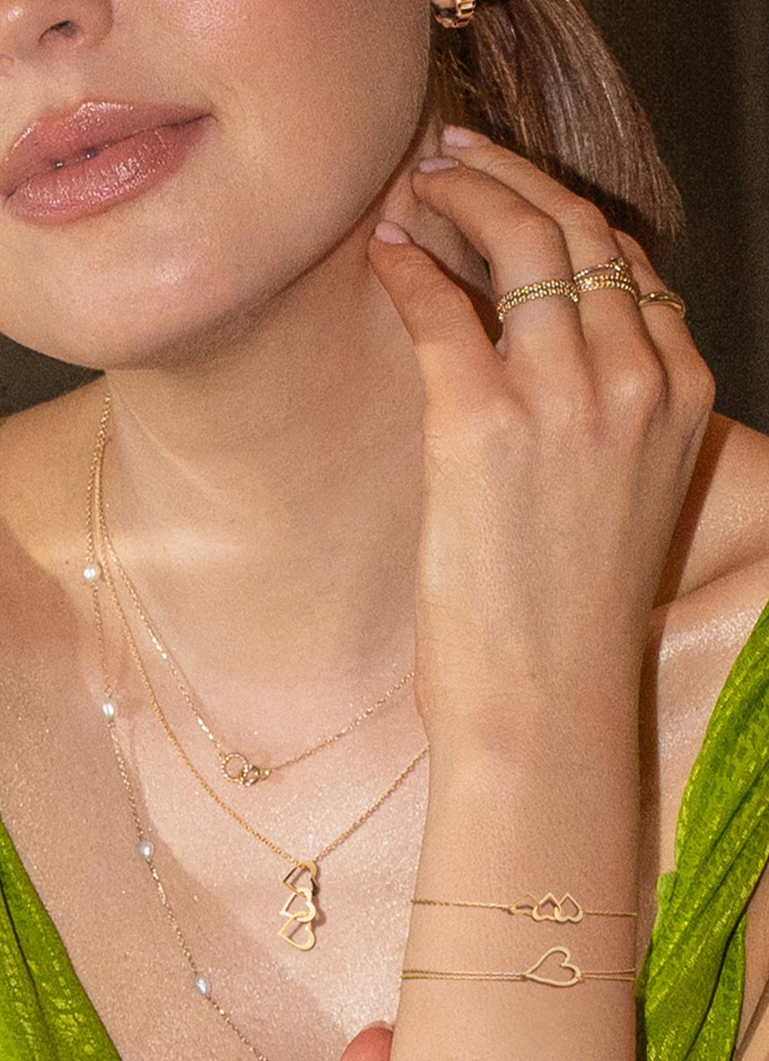 Jackie 14K Gold Moving Love armband van 14 karaat geelgoud - voorkant 2 goud