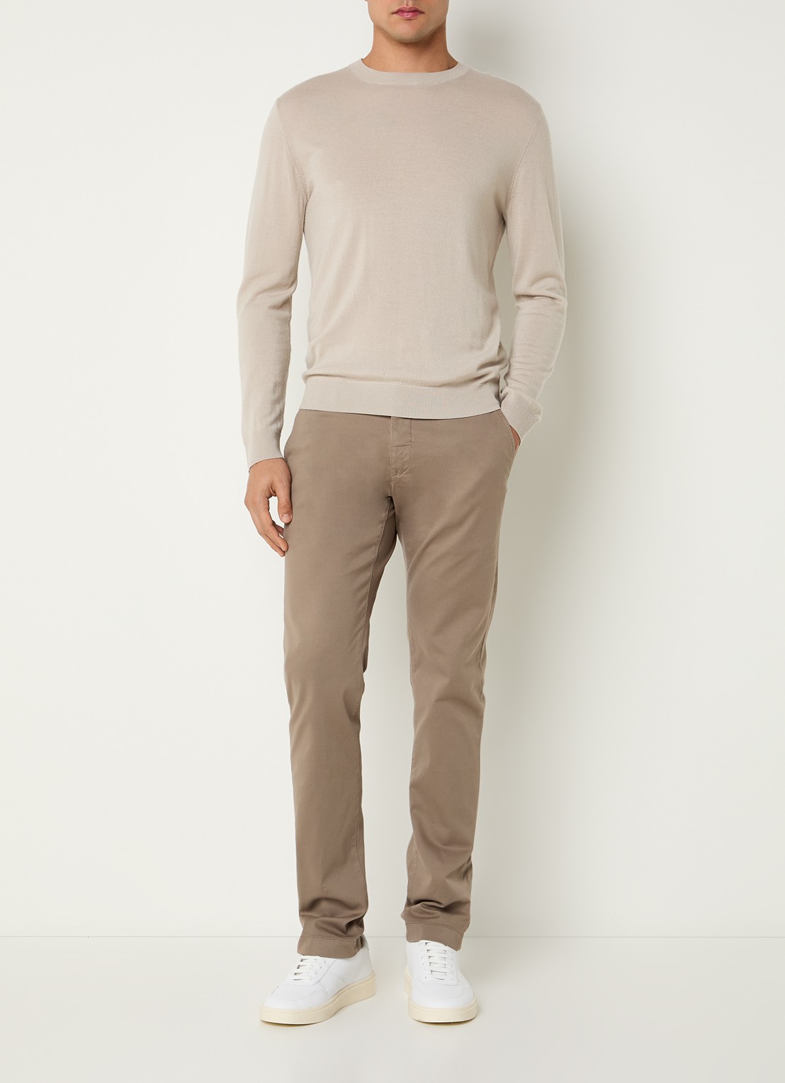 Jacob Cohën Bobby slim fit chino met steekzakken - voorkant 4 zand