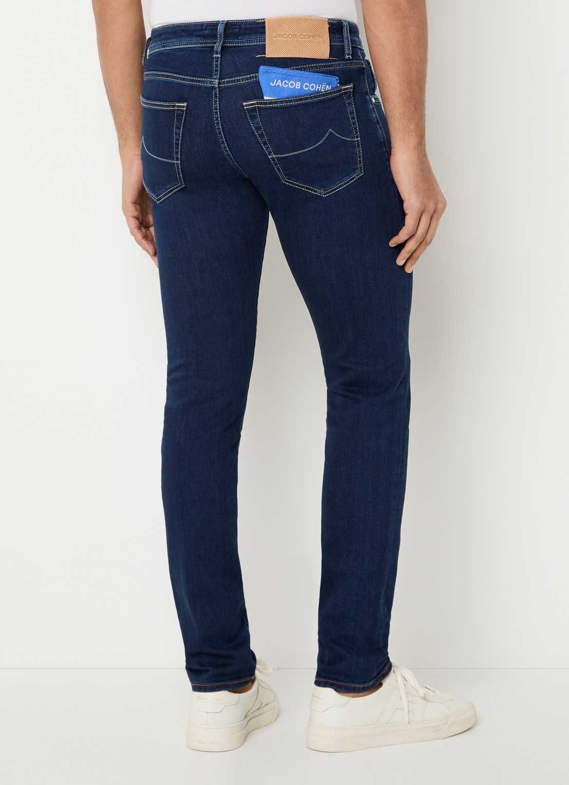 Jacob Cohën Nick slim fit jeans met donkere wassing - achterkant 5 indigo