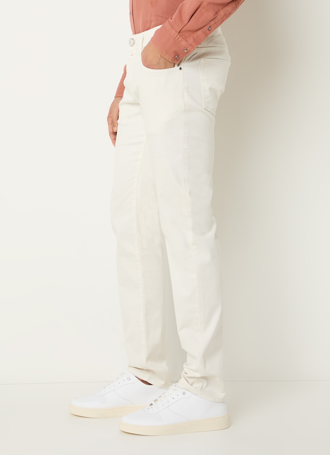 Jacob Cohën Nick slim fit jeans met gekleurde wassing - detail 5 gebroken wit