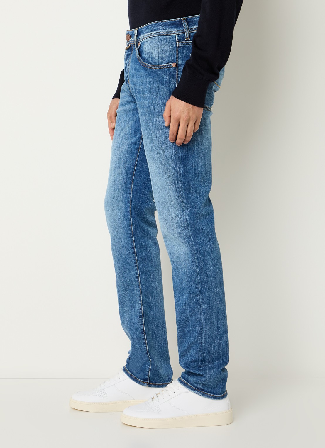 Jacob Cohën Nick slim fit jeans met medium wassing - detail 4 indigo