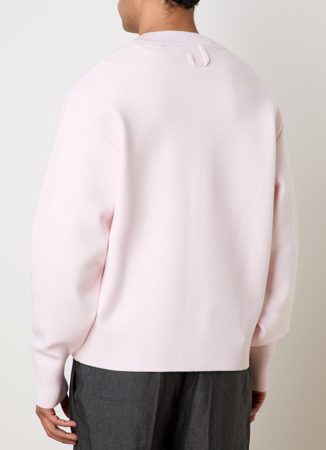 Jacquemus Fijngebreid vest in merino wolblend - achterkant lichtroze