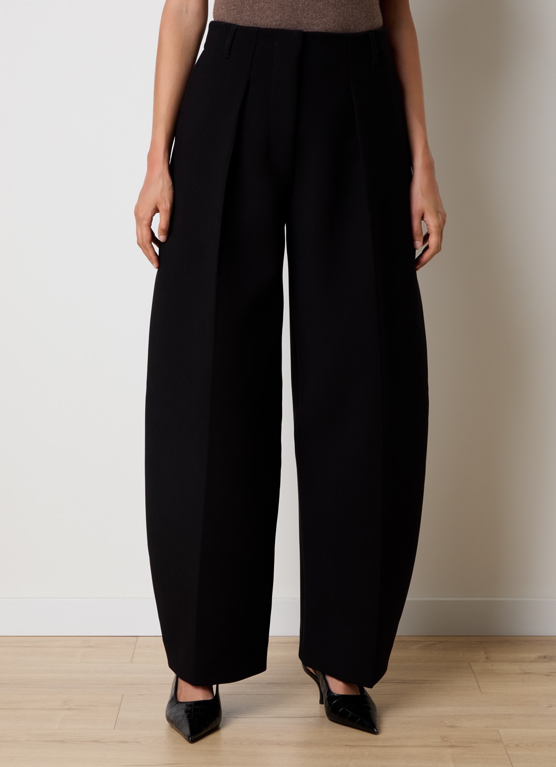 Jacquemus High waist wide fit pantalon met steekzakken - detail zwart