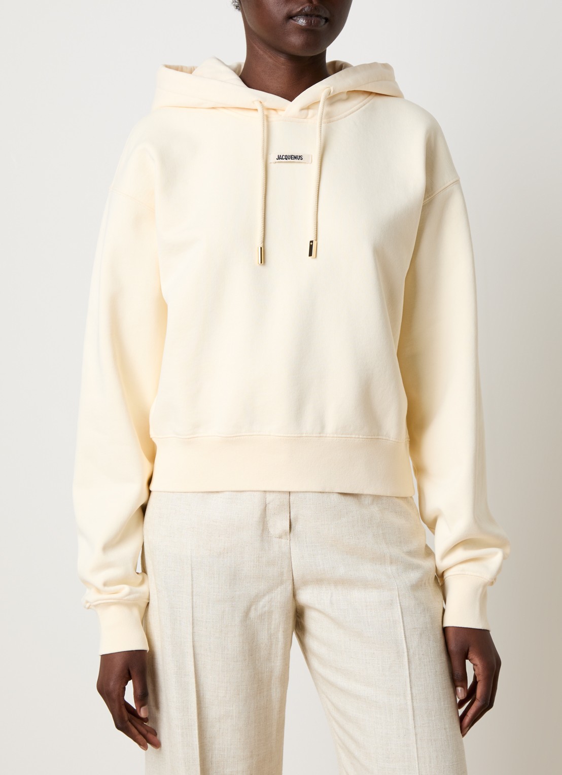 Jacquemus Hoodie met logo - detail 4 zand