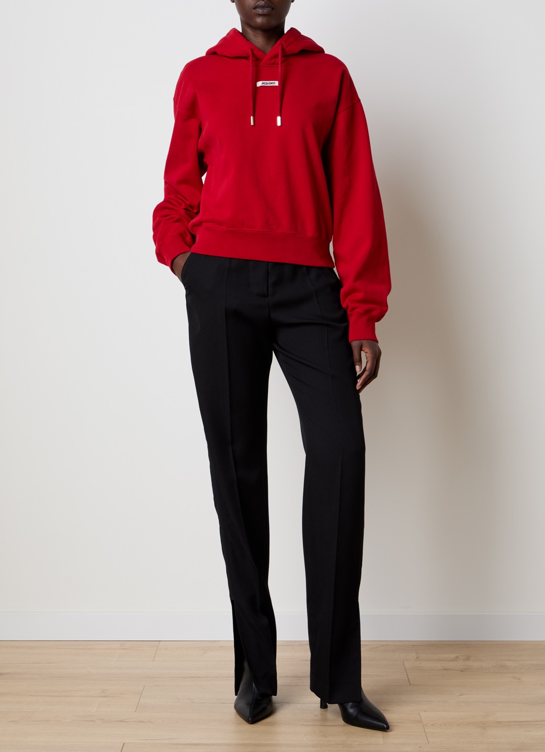Jacquemus Hoodie met logo - voorkant 3 donkerrood