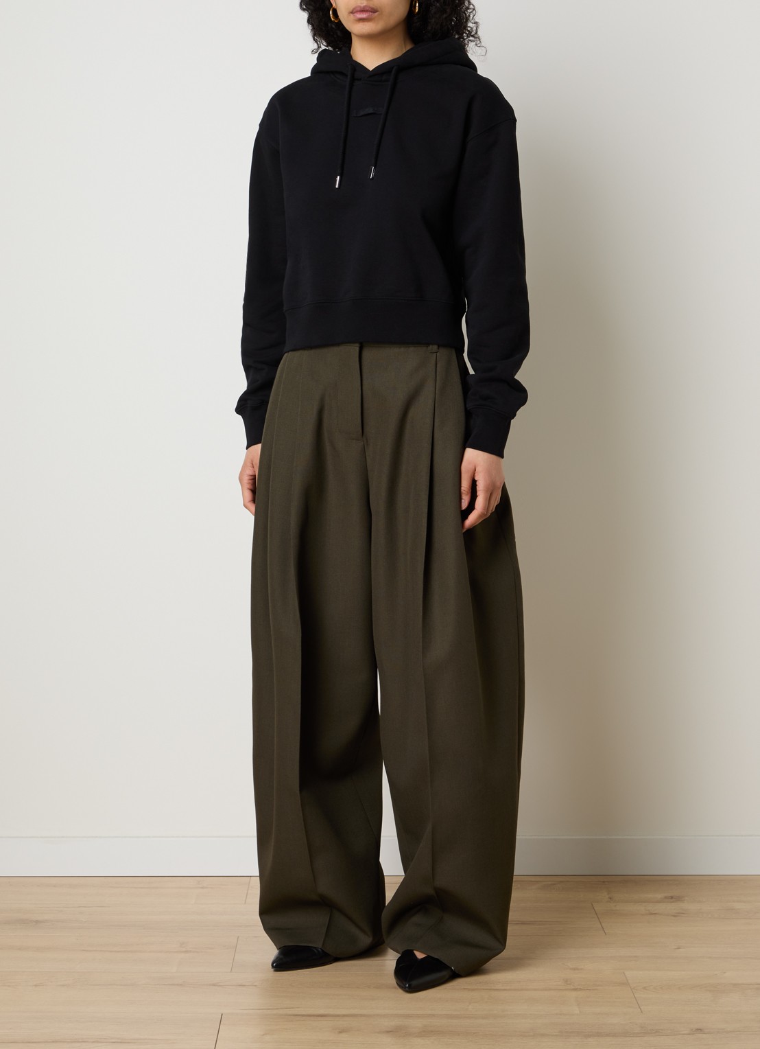 Jacquemus Hoodie met logo - voorkant 2 zwart