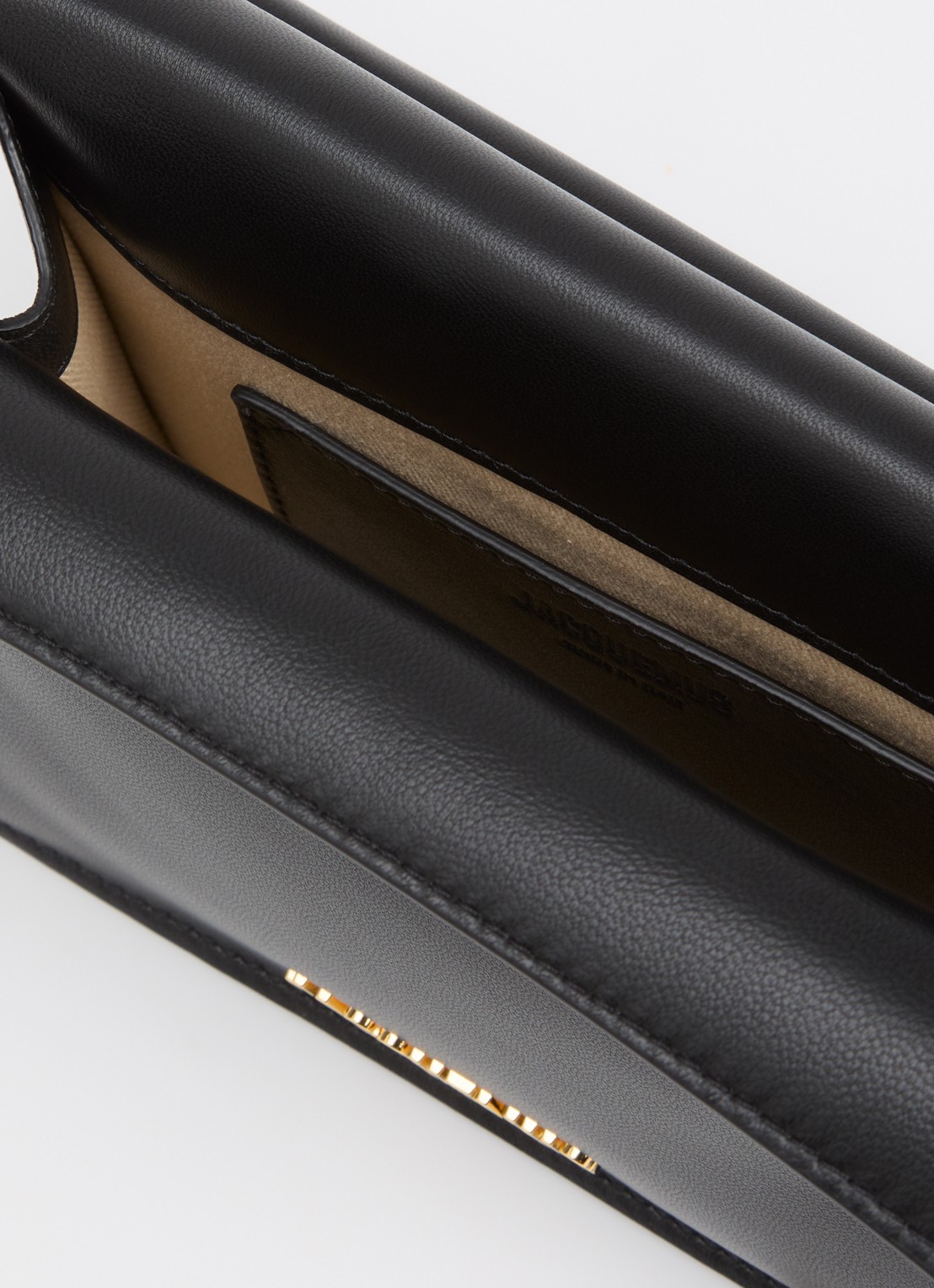 Jacquemus La Petite Rond Carré clutch van lamsleer - detail 2 zwart