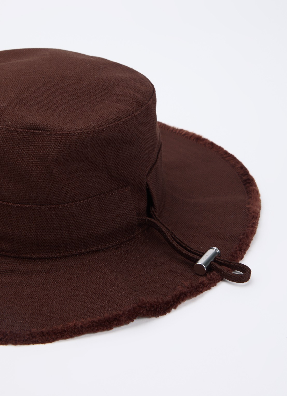 Jacquemus Le Bob Artichaut bucket hoed met logo - detail 2 chocoladebruin