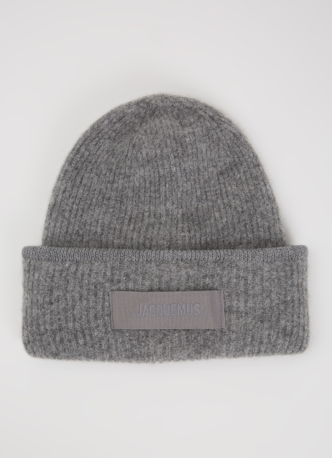 Jacquemus Le Bonnet grofgebreide muts in alpaca wolblend met logo - voorkant grijs