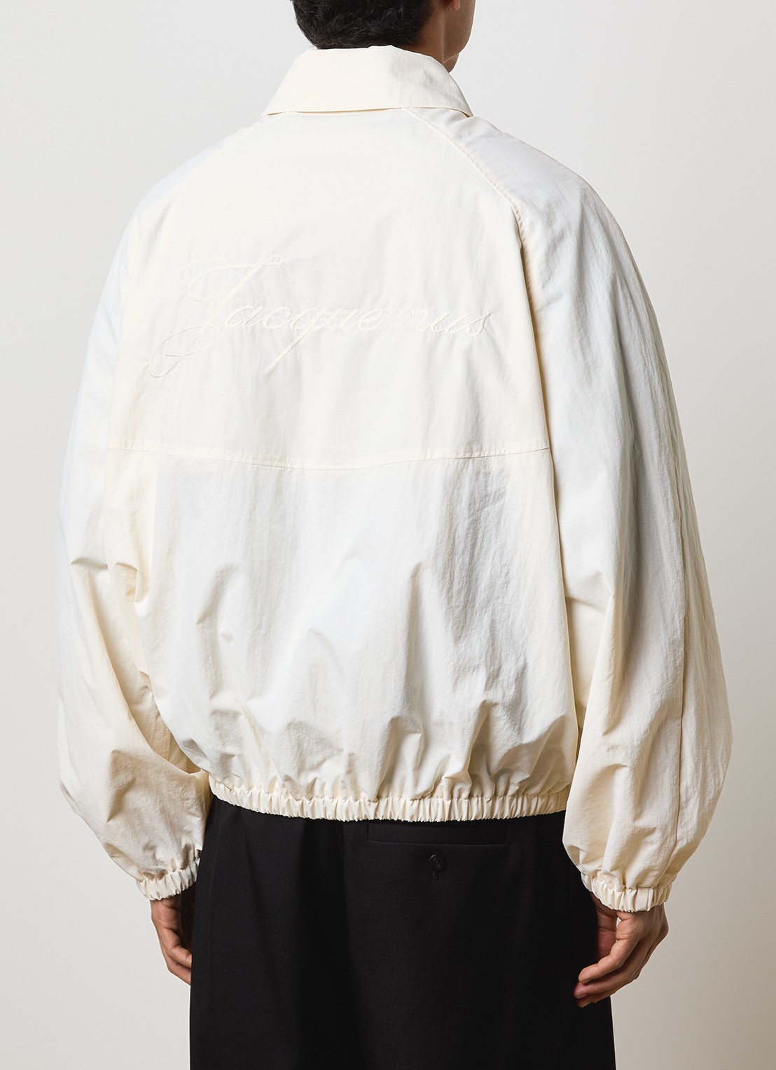 Jacquemus Le Coupe jack met kraag - achterkant creme
