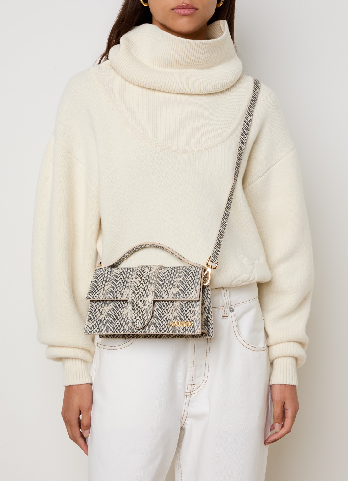 Jacquemus Le Grand Bambino handtas van leer met afneembare schouderriem en slangenstructuur - voorkant 8 beige