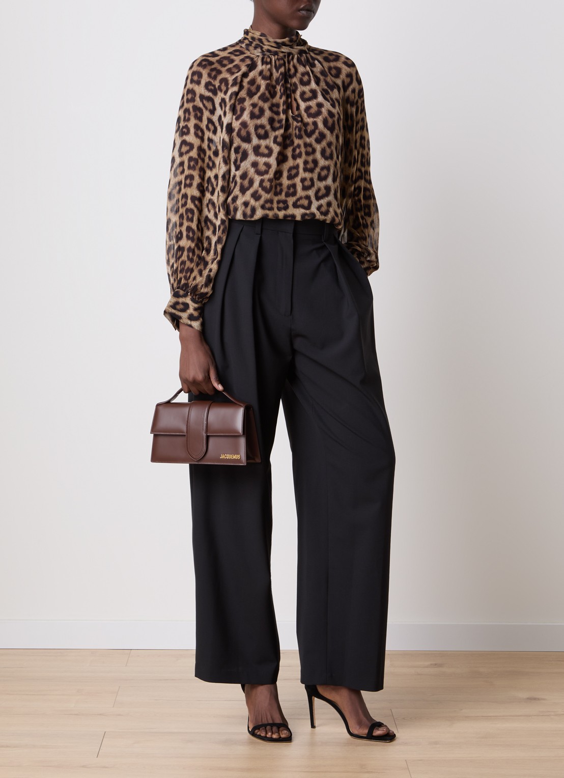 Jacquemus Le Grand Bambino handtas van leer met afneembare schouderriem - voorkant 4 bruin