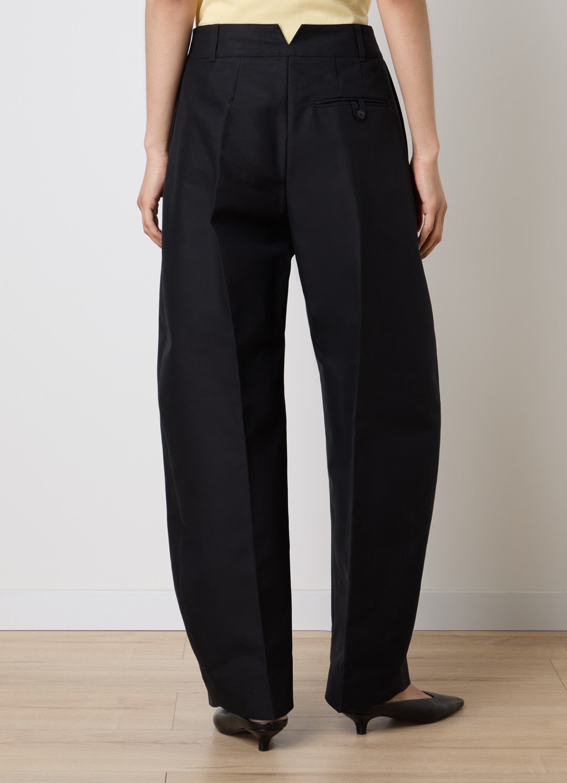 Jacquemus Le Ovalo mid waist balloon fit pantalon met steekzakken - achterkant 3 zwart