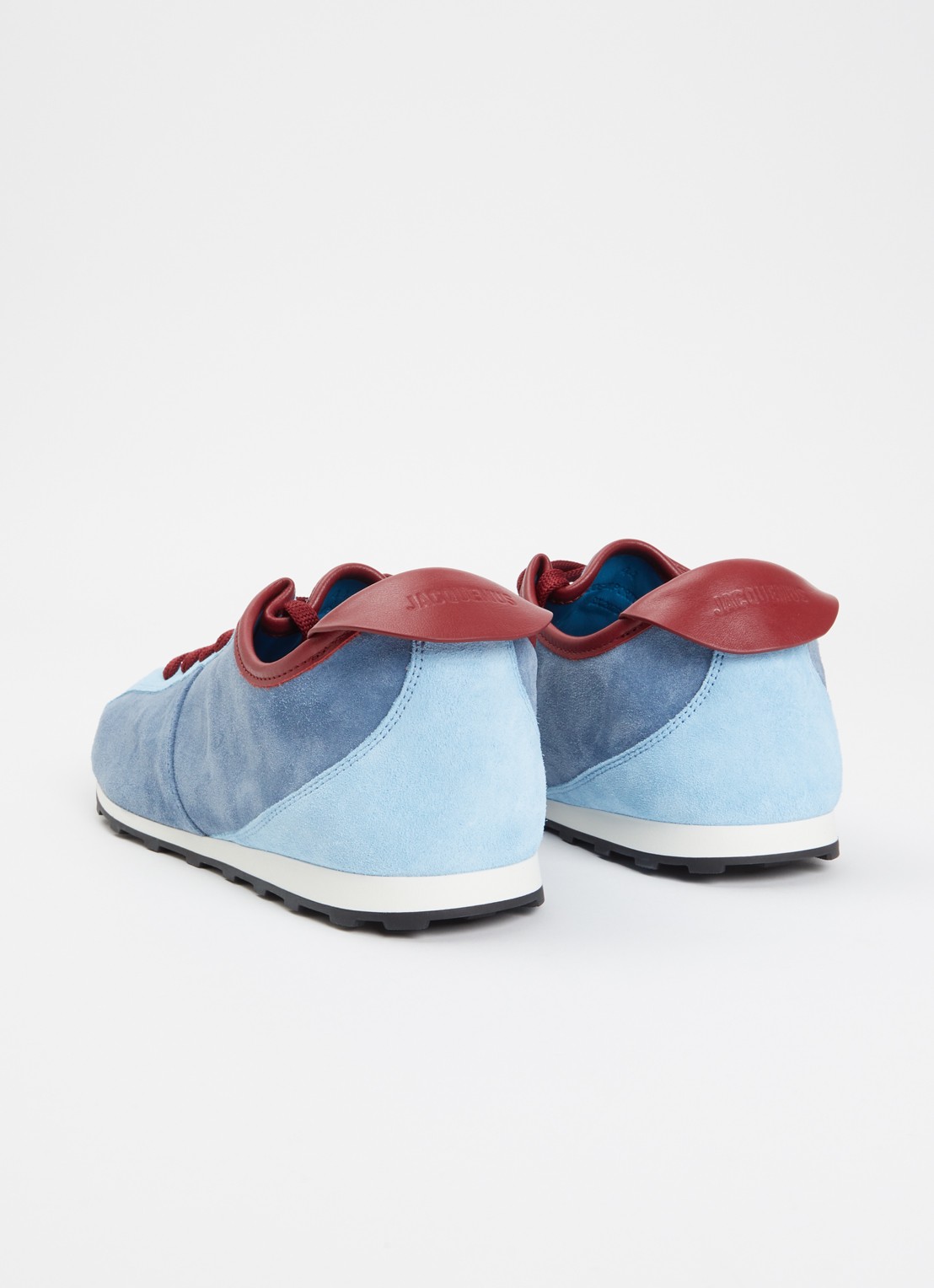 Jacquemus Le Tennis sneaker van suède met details van leer  - achterkant 5 blauw