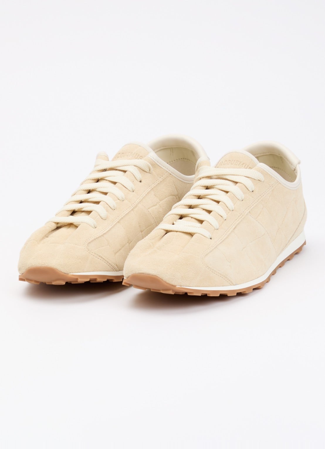 Jacquemus Les Tennis sneaker van kalfssuède met crocostructuur - detail ivoor