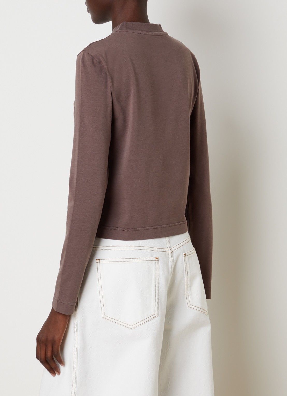 Jacquemus Longsleeve met logo - achterkant taupe