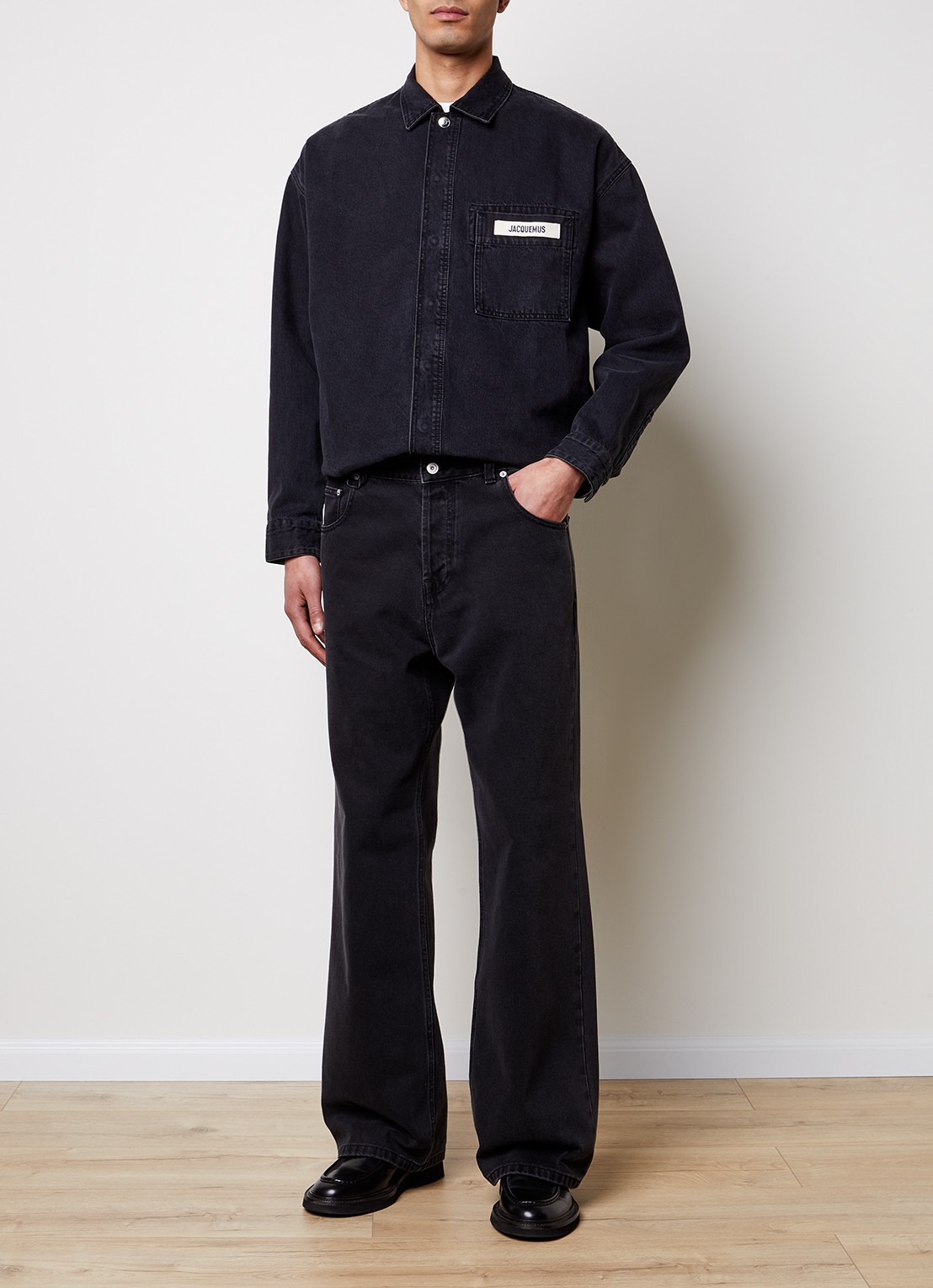 Jacquemus Regular fit overshirt van denim met logo - voorkant 5 zwart