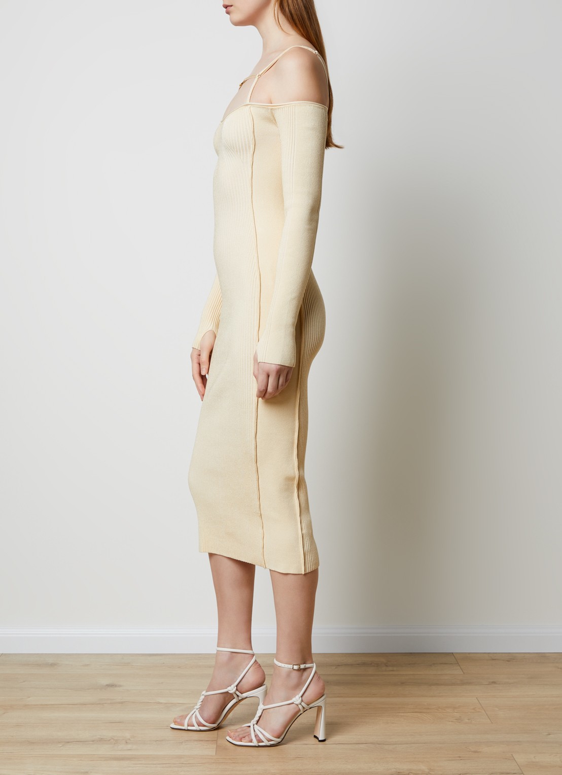 Jacquemus Sierra ribgebreide midi jurk met logo - voorkant 3 ivoor