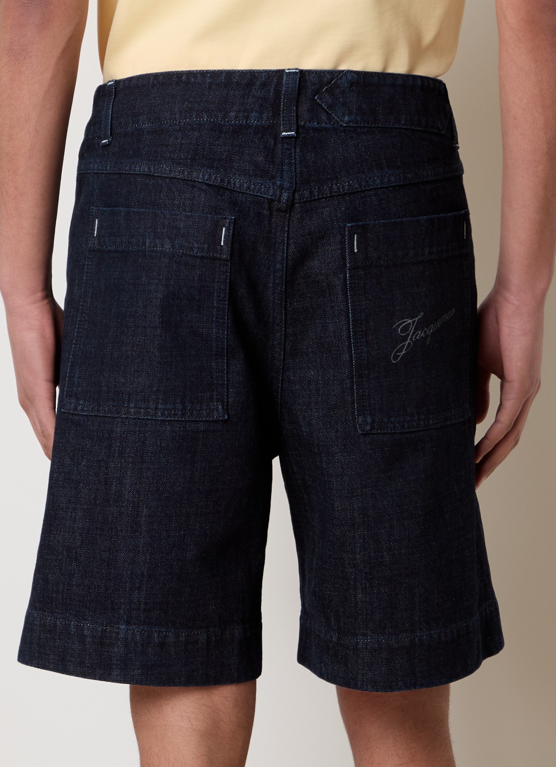 Jacquemus Straight fit korte broek van denim met donkere wassing - achterkant 3 indigo