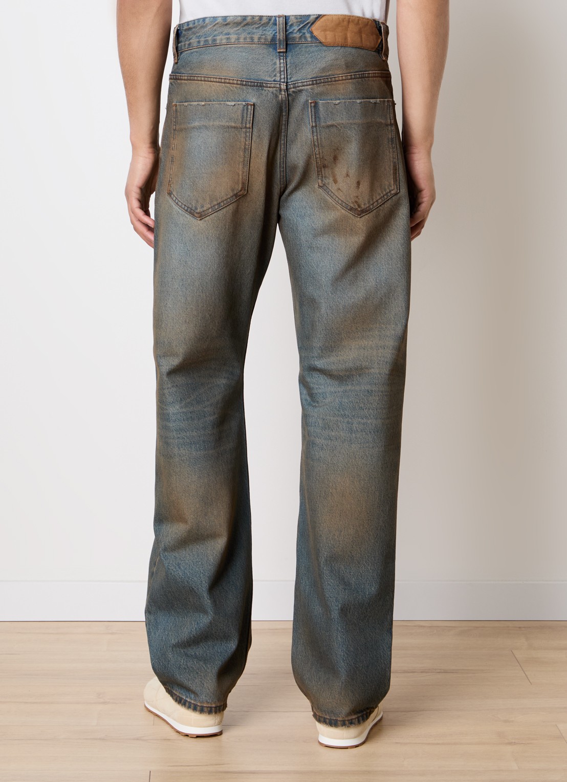 Jacquemus Straight leg jeans met verwassen afwerking - achterkant 3 beige