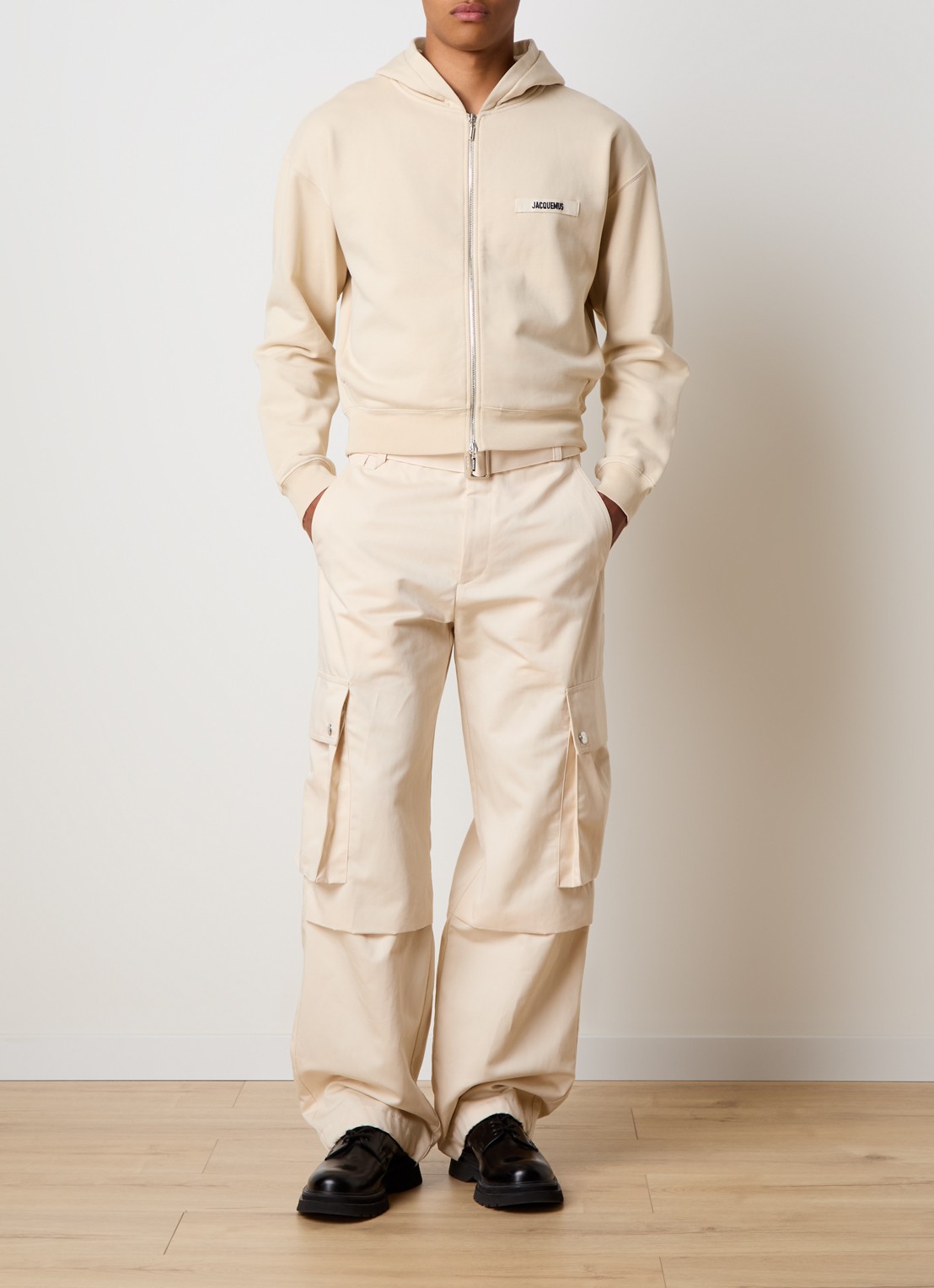 Jacquemus Sweatvest met logo - voorkant 2 beige