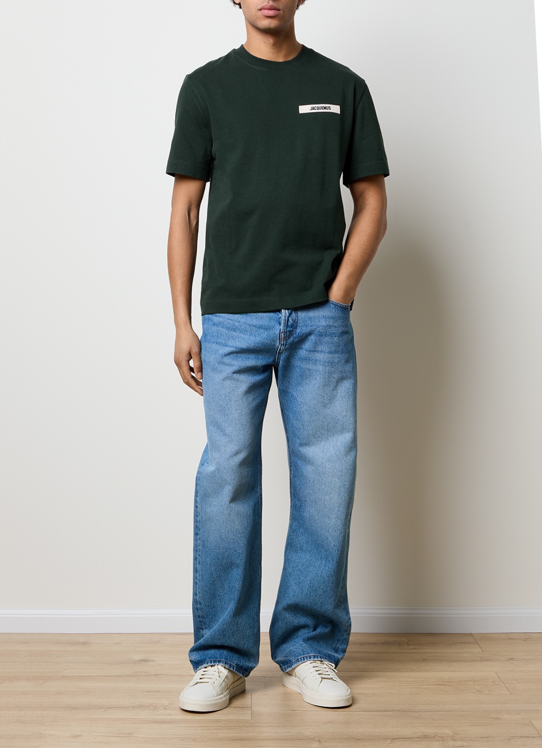 Jacquemus T-shirt met logo - voorkant 5 donkergroen
