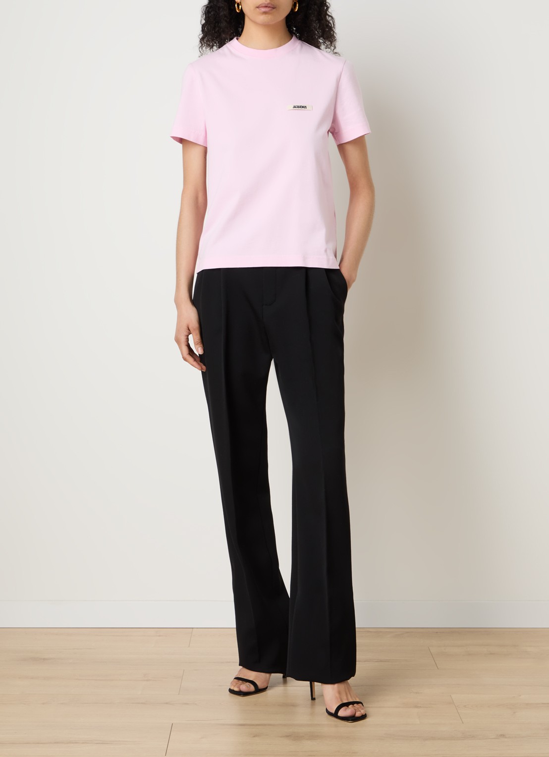 Jacquemus T-shirt met logo - voorkant 3 roze