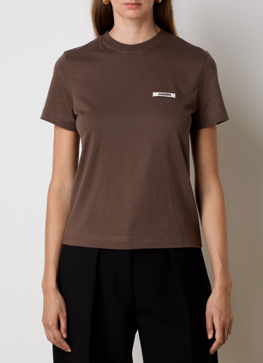 Jacquemus T-shirt met logo - detail 3 donkerbruin
