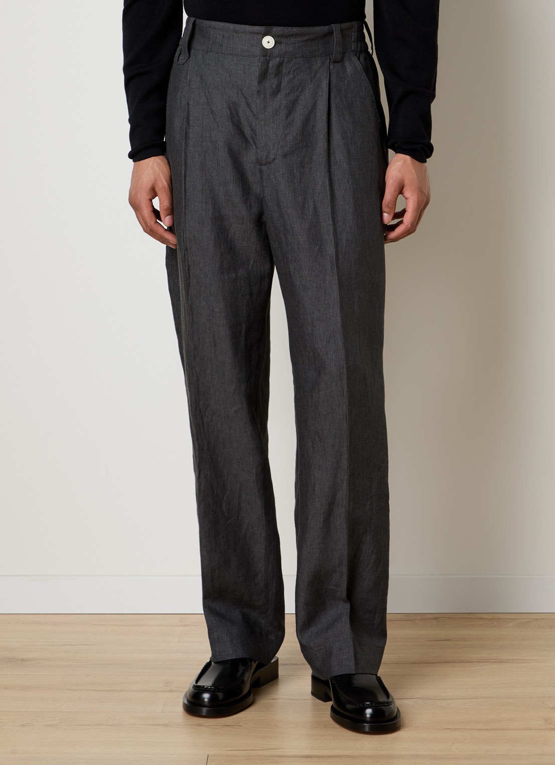 Jacquemus Tapered fit pantalon van linnen met streepprint - detail donkergrijs