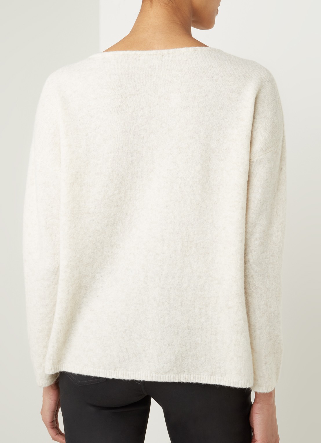 JcSophie Goldcorn fijngebreide pullover in wolblend met V-hals - achterkant 2 beige