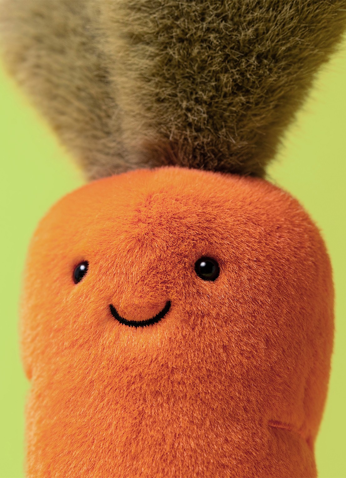 Jellycat Amuseables Carrot knuffel 28 cm - voorkant 2 oranje