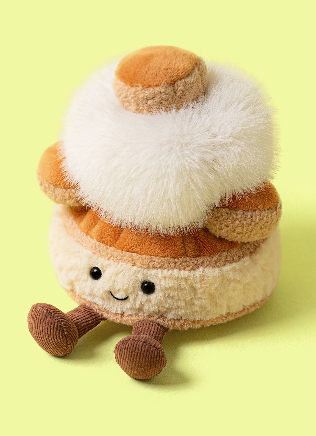 Jellycat Amuseables Mirielle St. Honoré knuffel 14 cm - voorkant beige