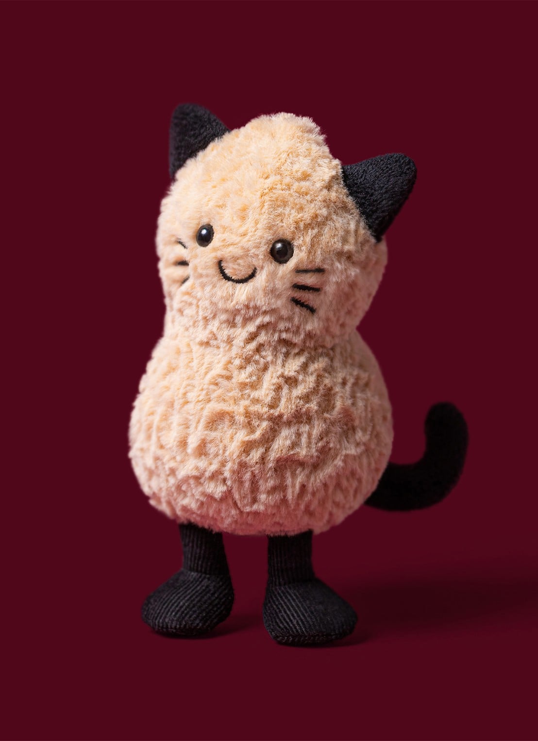 Jellycat Amuseables Peanut Cat Outfit knuffel 15 cm - voorkant 8 beige