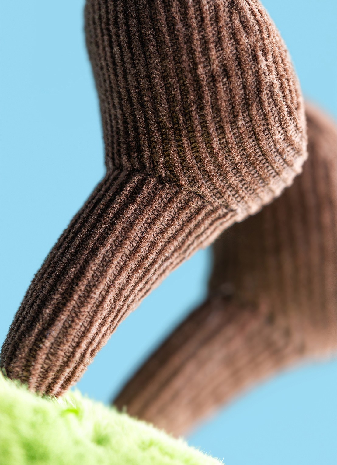Jellycat Amuseables Soyella Edamame Bean knuffel 10 cm - detail 4 groen