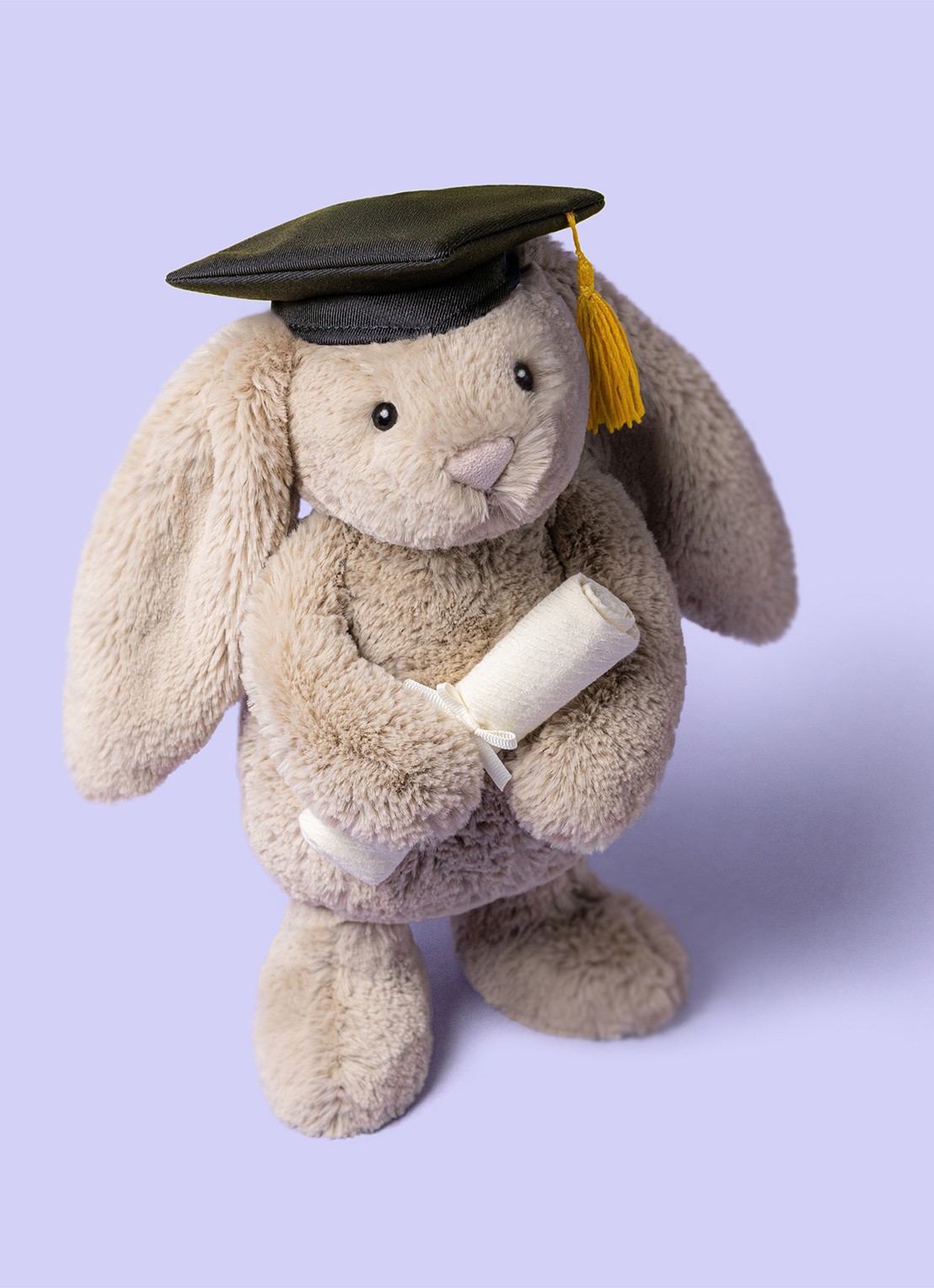Jellycat Bashful Bunny Graduation Outfit knuffel 31 cm - voorkant 3 beige