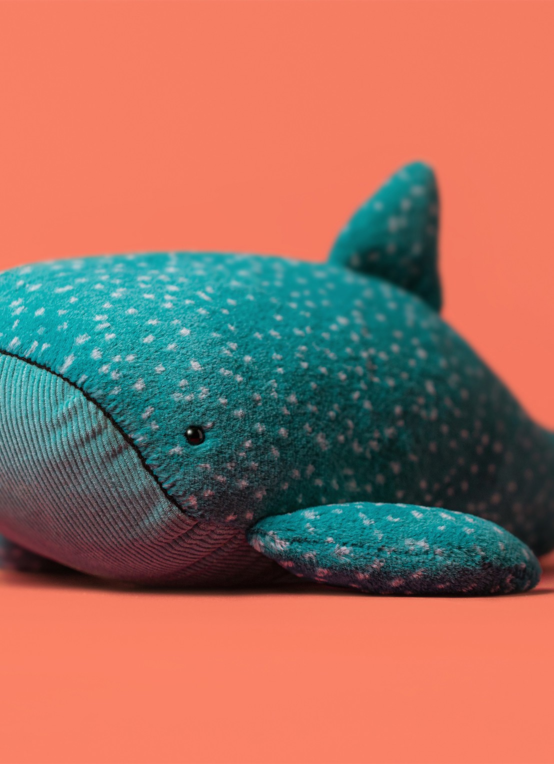Jellycat Gobfrey Whale Shark knuffel 40 cm - voorkant 4 blauw