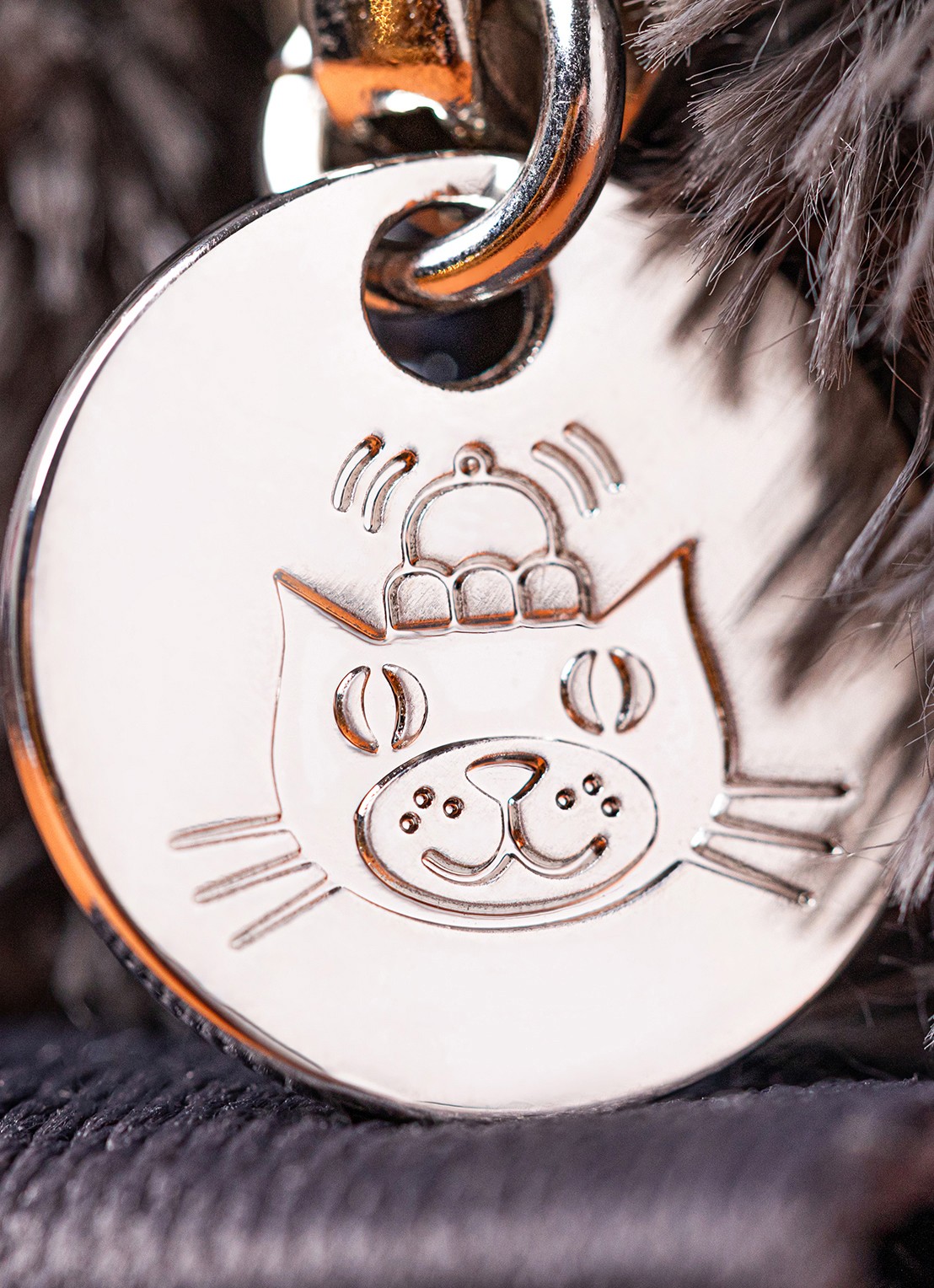 Jellycat Peanut Penguin etui  - detail 6 zwart