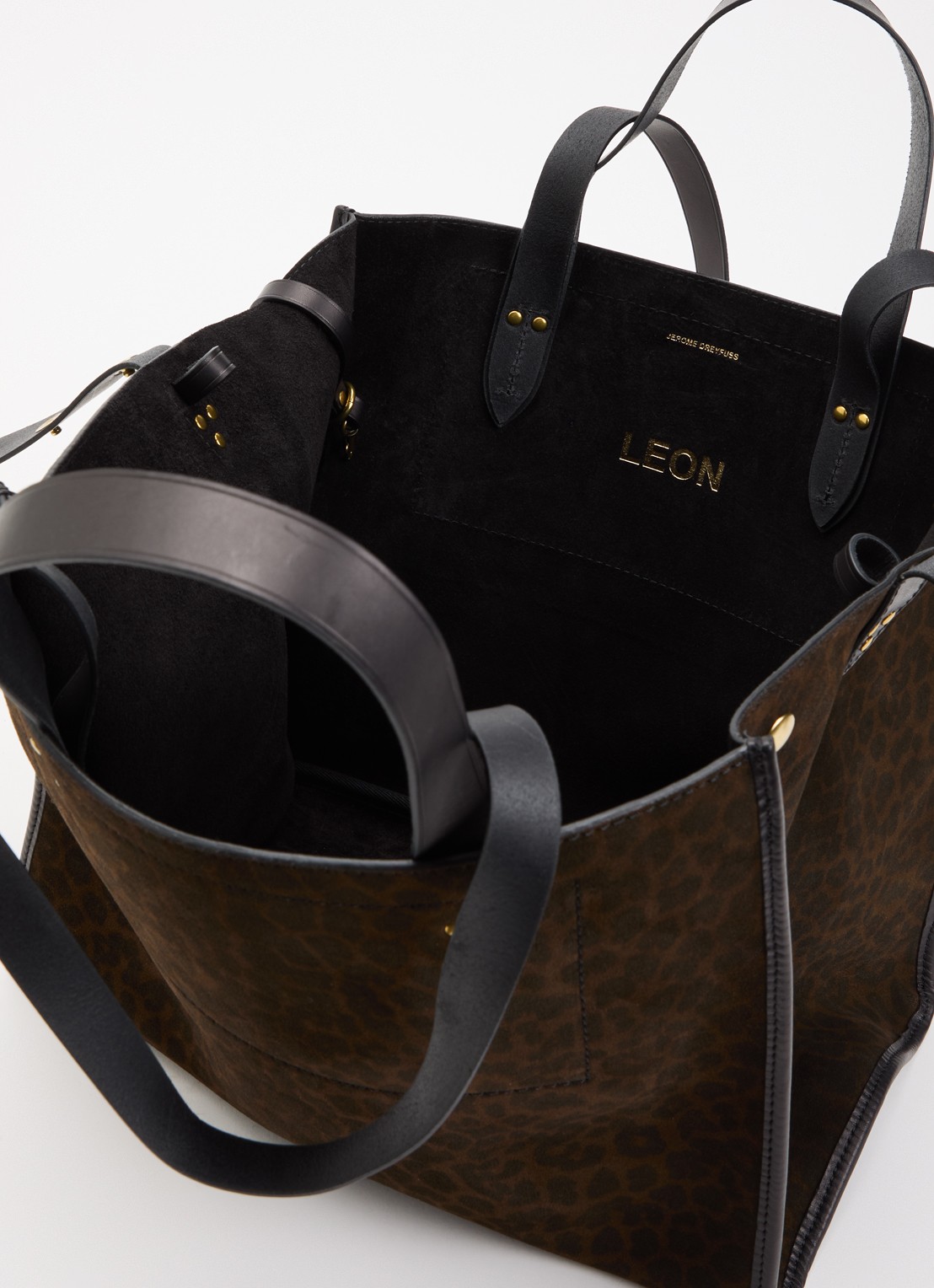 Jérôme Dreyfuss Léon M shopper van kalfssuède met uitneembaar etui - detail 2 donkerbruin