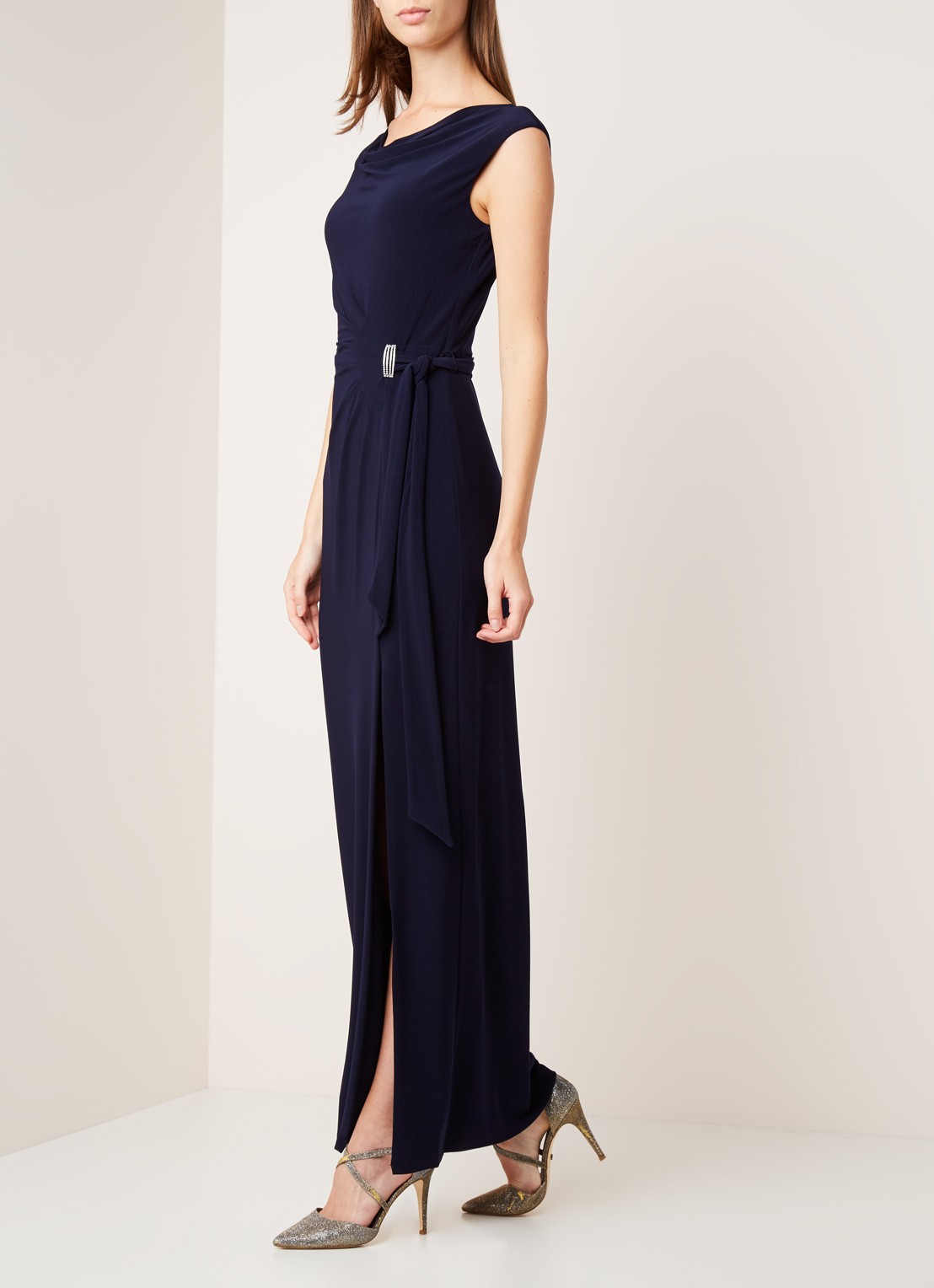 Jersey maxi jurk met strikceintuur en split - detail 3 donkerblauw