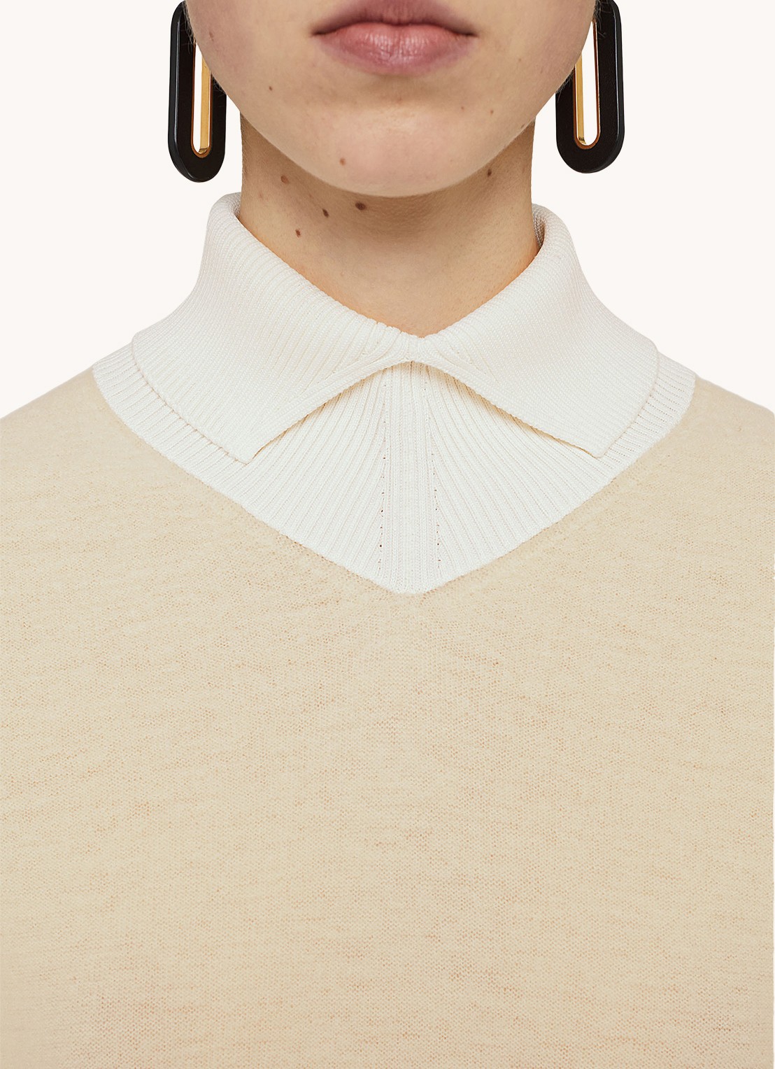 Jil Sander Fijngebreide trui in wolblend - detail 2 lichtgeel