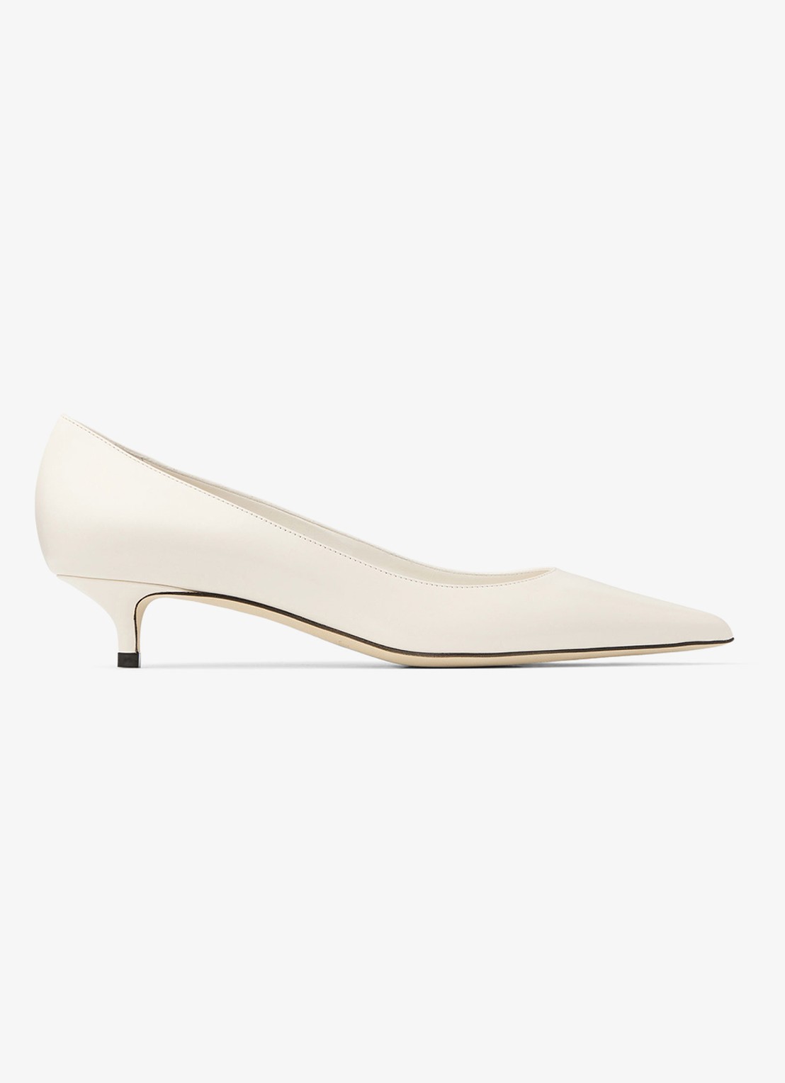 Jimmy Choo Amelia pump van kalfsleer - voorkant 2 gebroken wit