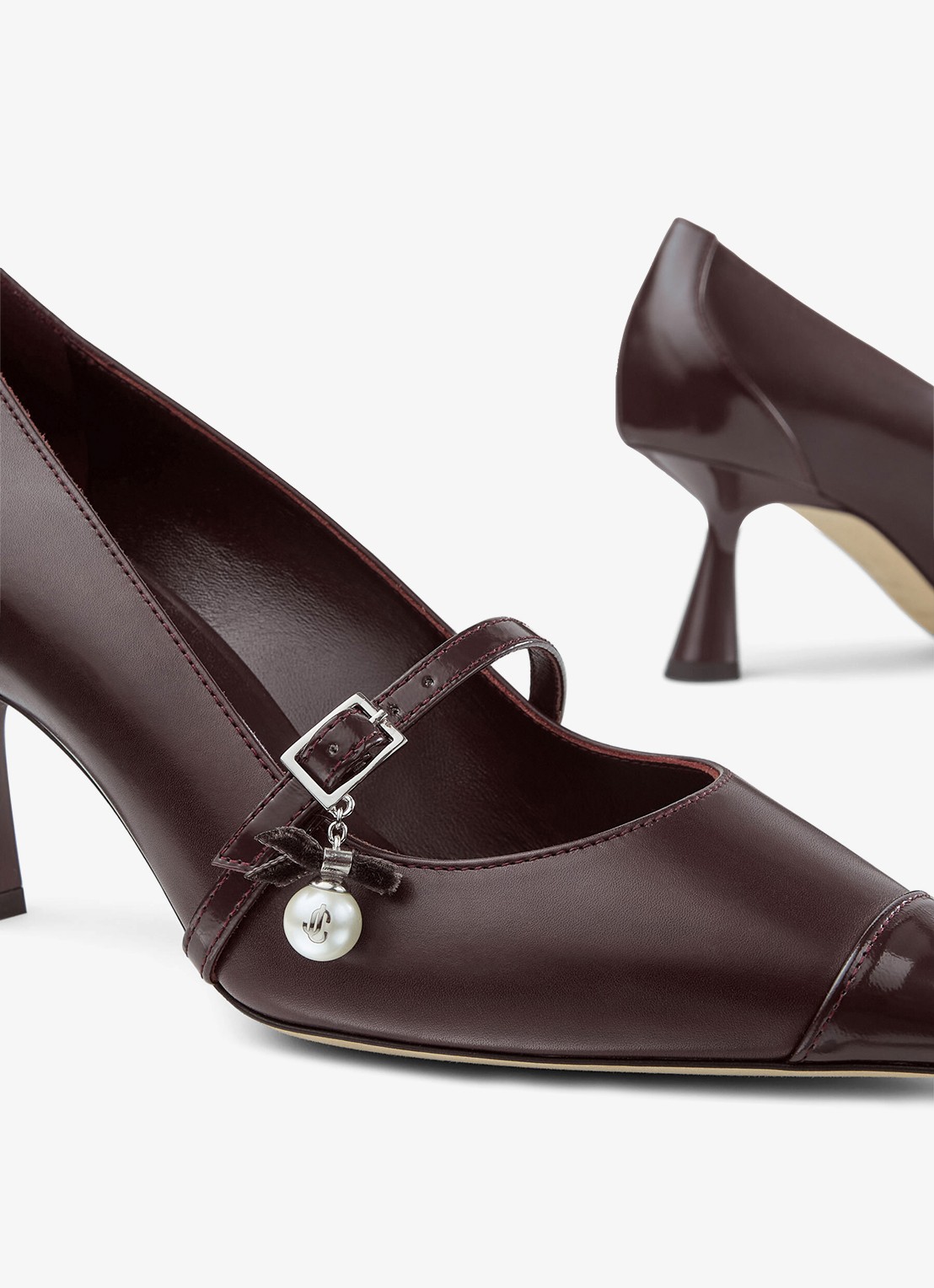 Jimmy Choo Aren 65 pump van kalfsleer - detail 2 bordeauxrood